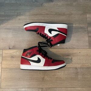 Chicago Black Toes